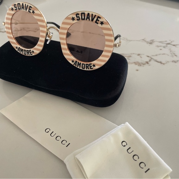 Gucci Women's Soave Amore Striped Round Acetate Sunglasses - Brand New with case - Picture 7 of 16